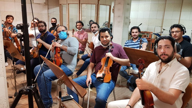 مایستر آنسامبل در ضبط با بل استرینگ